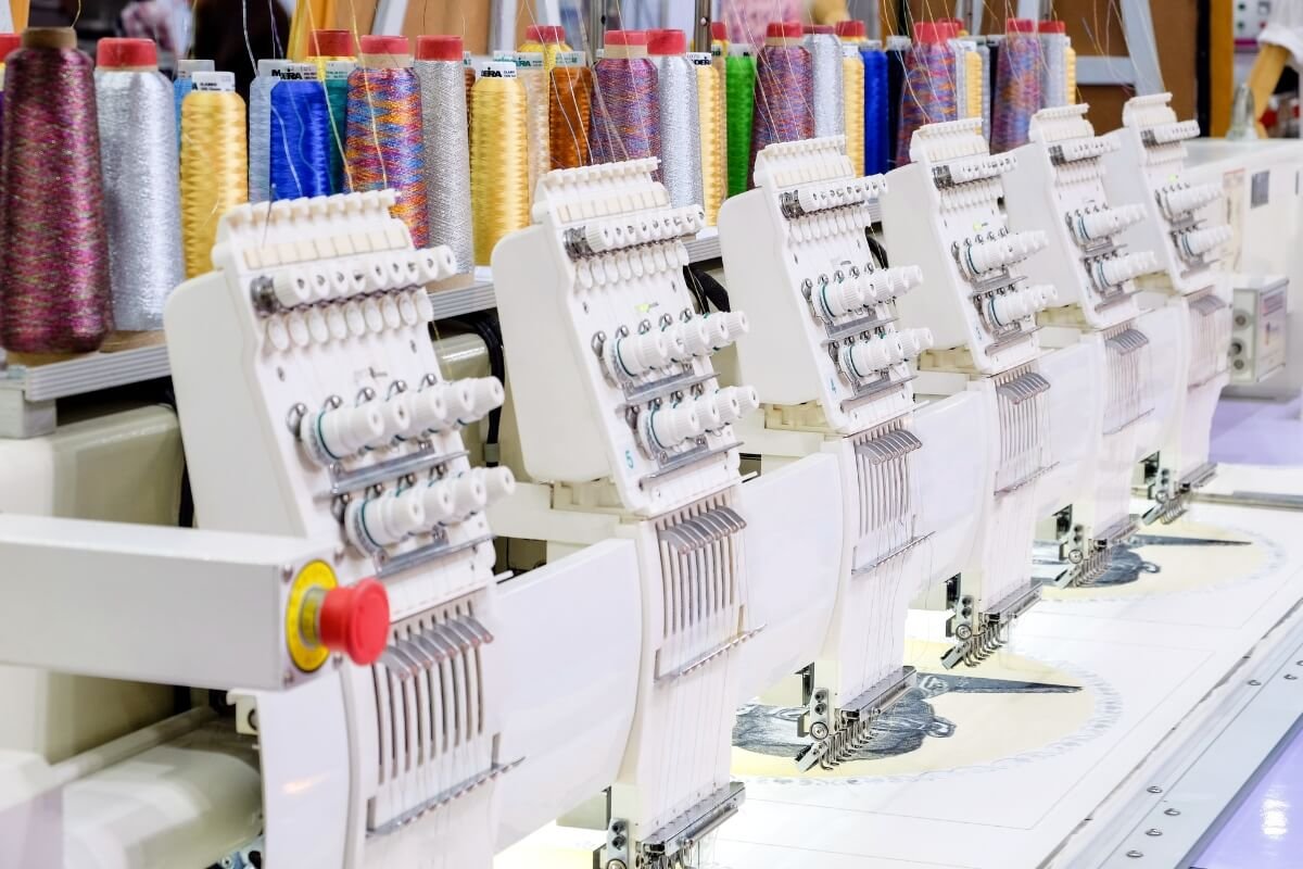 Embroidery Machine5
