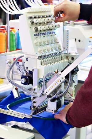 Embroidery Machine8